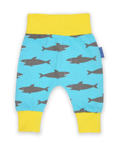 Load image into Gallery viewer, Shark Print Yoga Pants

